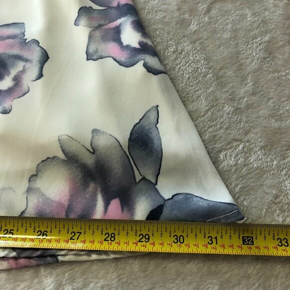 HONEY Belle Off White Floral Long Sleeve Flowy V Neck Top Size Large - Picture 13 of 13